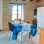 Ferienhaus 1 Bedroom Awesome In St Chamassy *